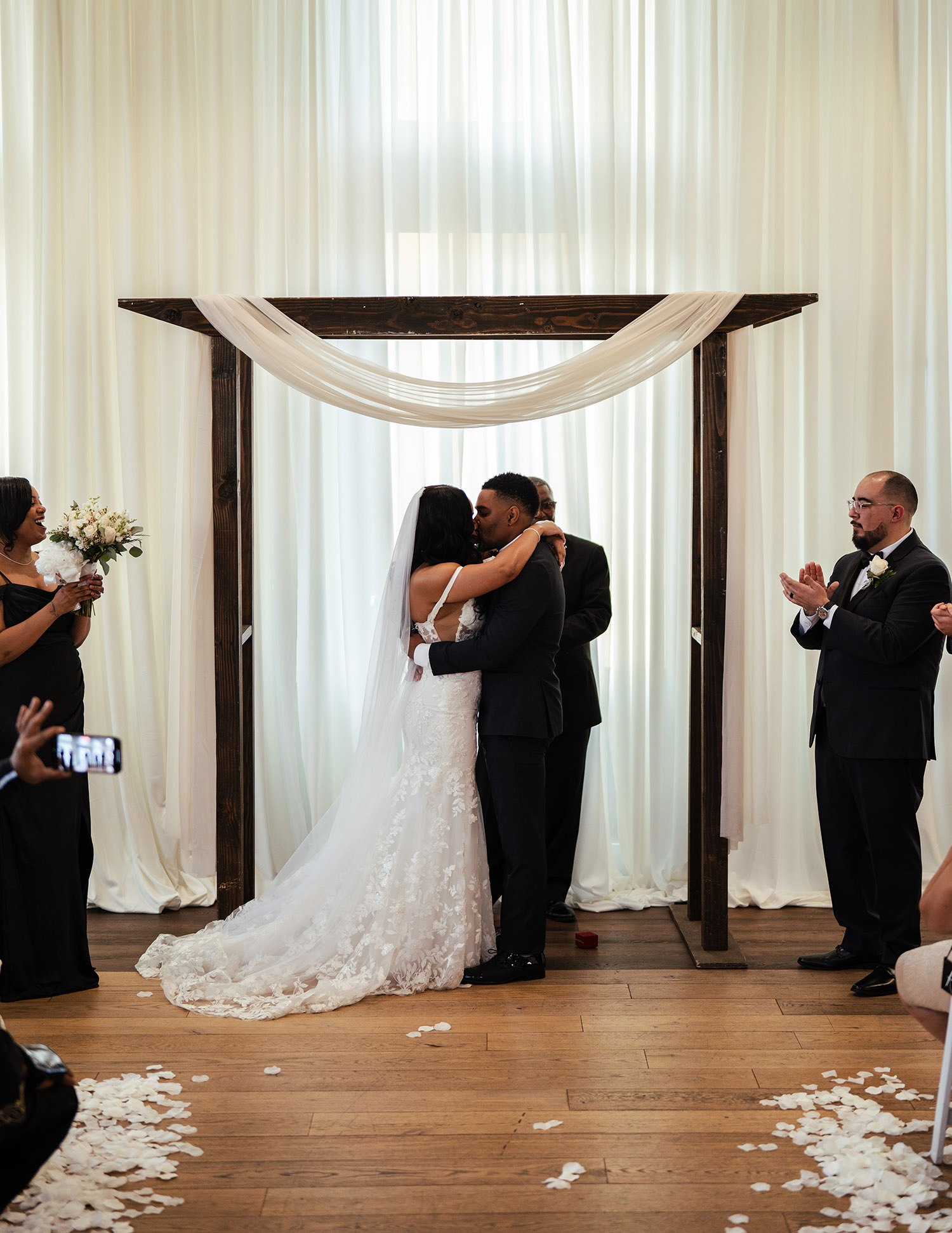 modern chic wedding photography colby falls wedgewood weddings arizona10 - Scottsdale SEO & Web Design | Bemo Design