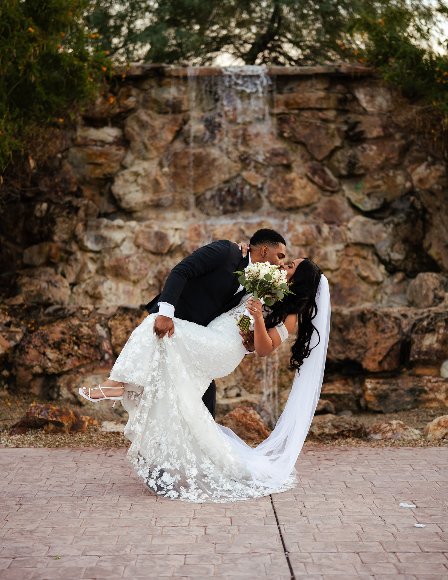 modern chic wedding photography colby falls wedgewood weddings arizona8 - Scottsdale SEO & Web Design | Bemo Design